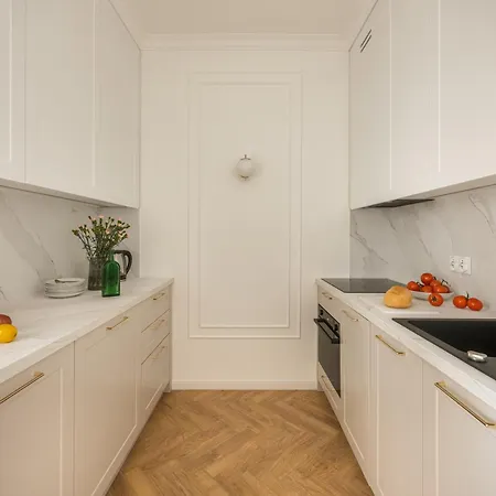 Astor By Fragola Apartment